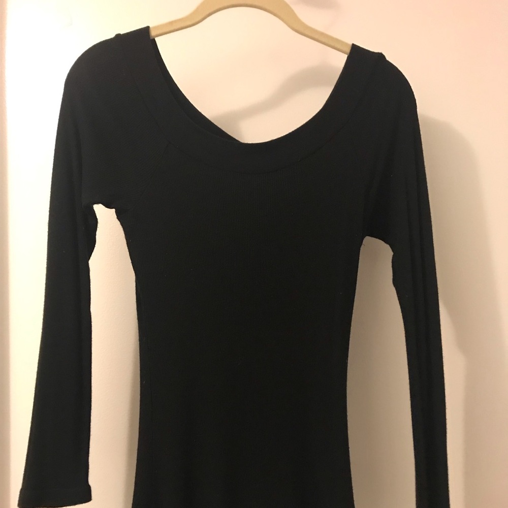 Black 3/4 sleeve shirt